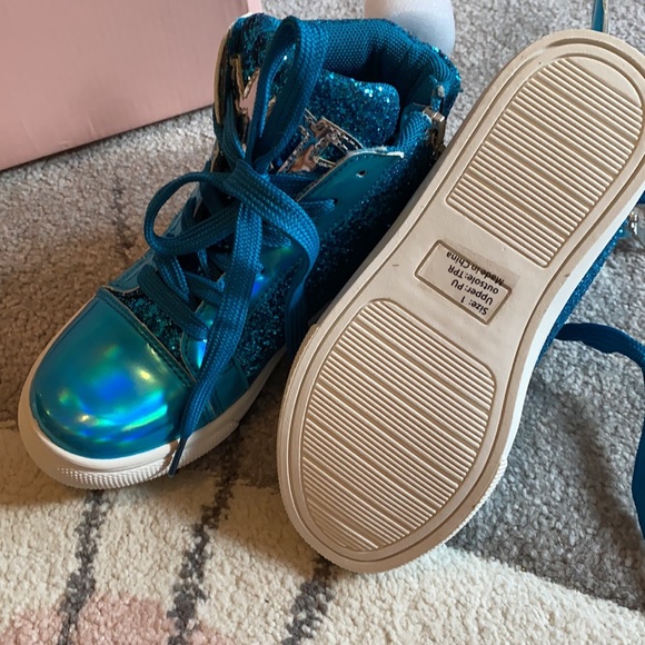 Mermaid high tops for girls brand new never worn. - Picture 4 of 7